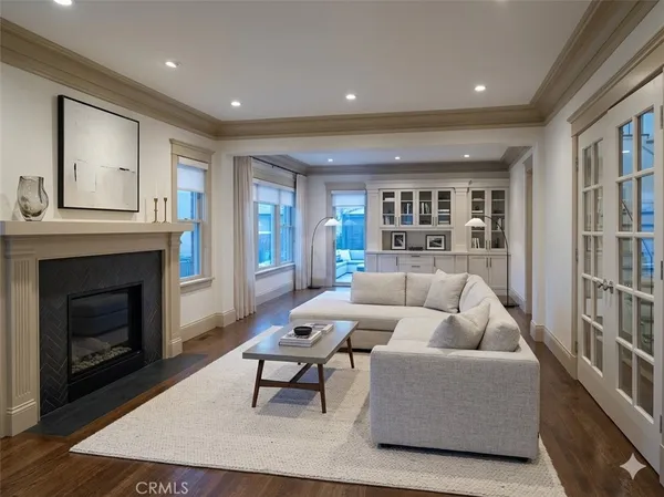 $749,000 | 4239 South Raymond Avenue, Los Angeles, CA 90037