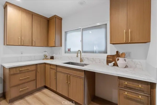 $749,000 | 4239 South Raymond Avenue, Los Angeles, CA 90037