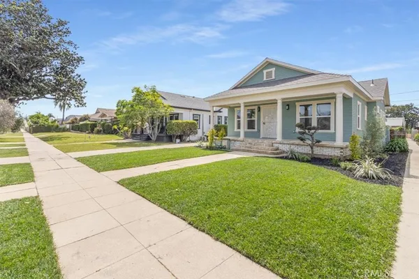 $749,000 | 4239 South Raymond Avenue, Los Angeles, CA 90037