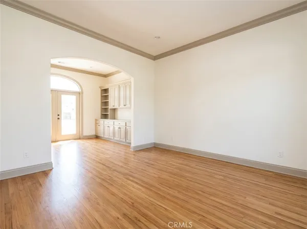 $749,000 | 4239 South Raymond Avenue, Los Angeles, CA 90037