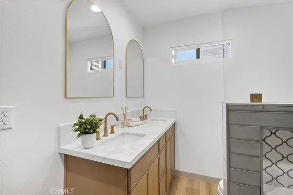 $749,000 | 4239 South Raymond Avenue, Los Angeles, CA 90037