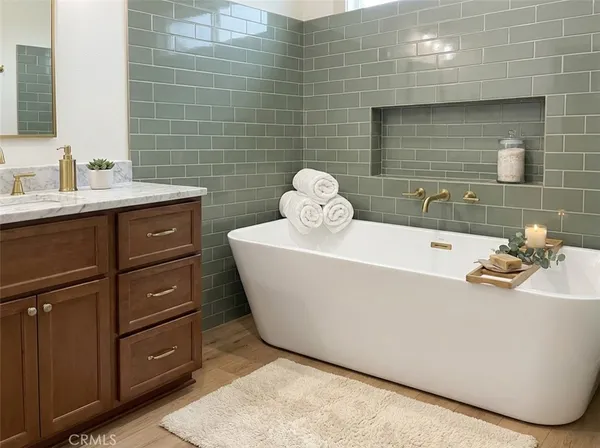 $749,000 | 4239 South Raymond Avenue, Los Angeles, CA 90037