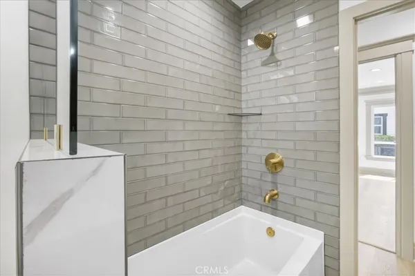 $749,000 | 4239 South Raymond Avenue, Los Angeles, CA 90037