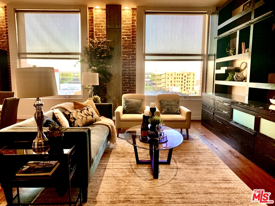 257 South Spring Street, Unit 4E Los Angeles, CA 90012 - Photo 3 of 15