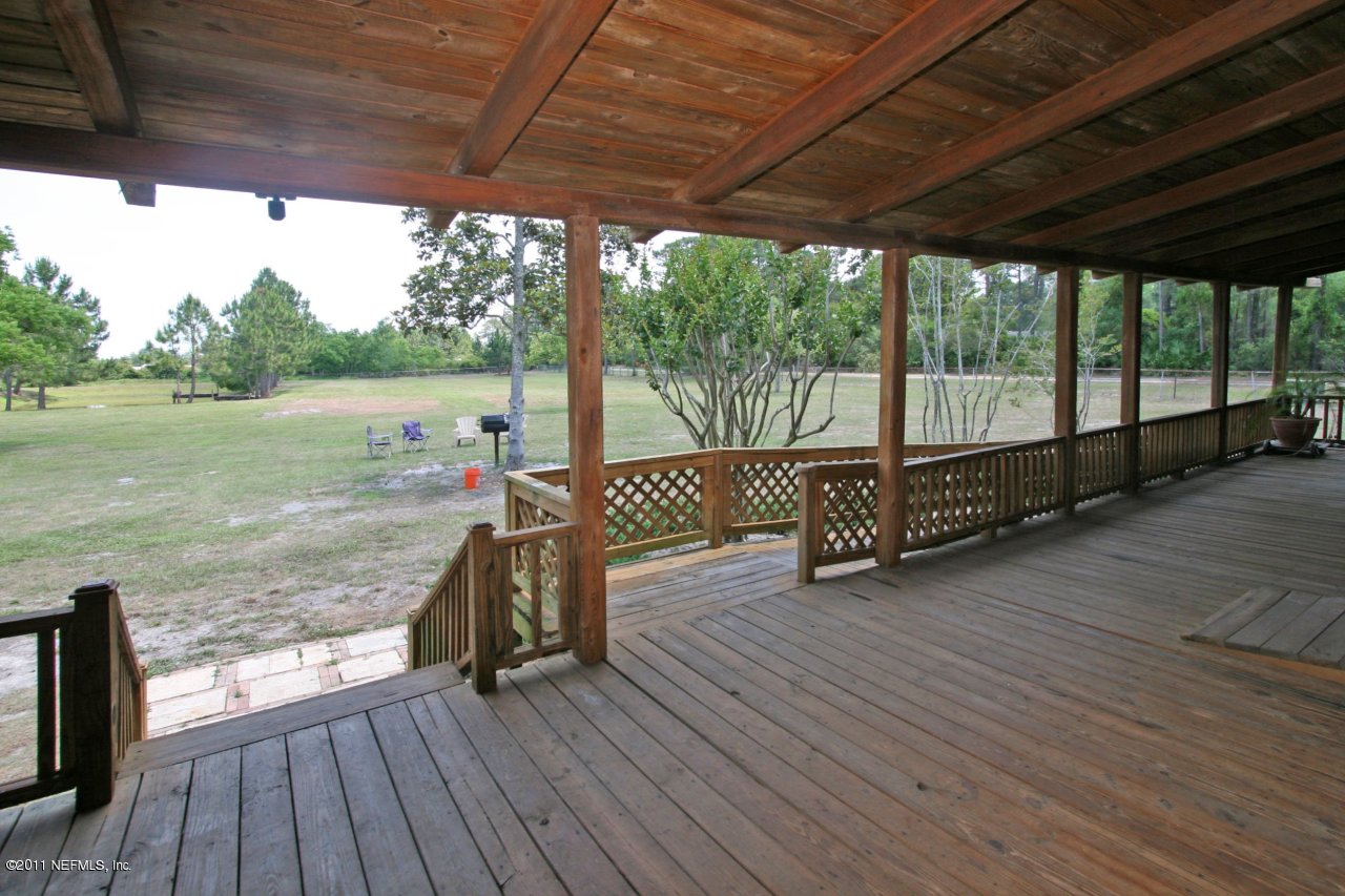 13525 Sawpit Road Jacksonville, FL 32226 - Photo 17 of 20 Back Porch