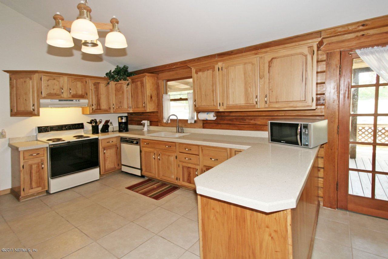 13525 Sawpit Road Jacksonville, FL 32226 - Photo 8 of 20 Kitchen view #2