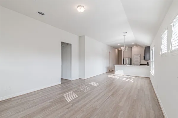 $2,280 | 7431 Sail Hl Drive, Cypress, TX 77433