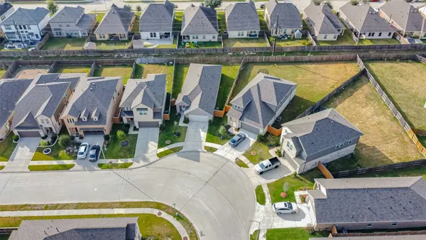 $2,280 | 7431 Sail Hl Drive, Cypress, TX 77433