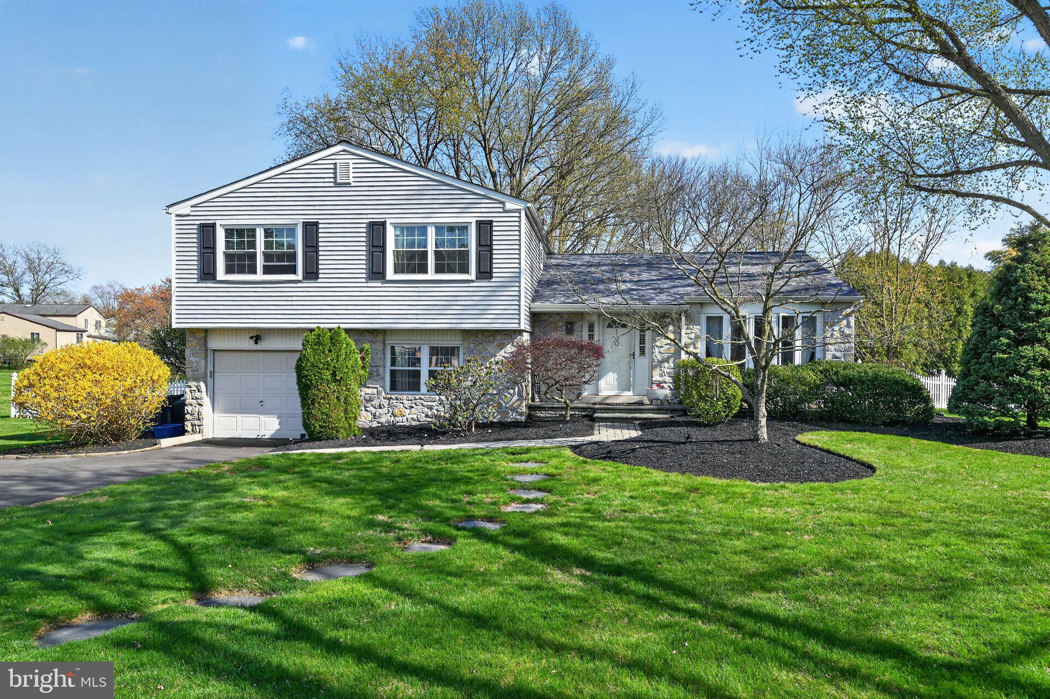100 Michael Road Southampton, PA 18966 - Photo 1 of 29 Gallery Image 1