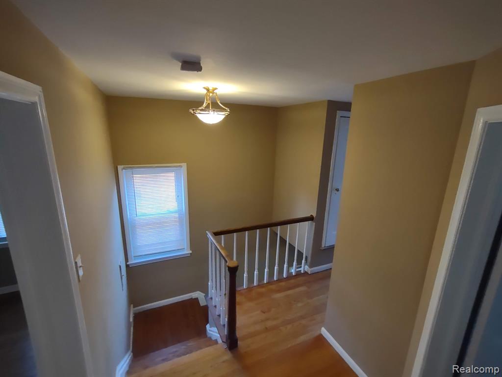 16225 Whitcomb Detroit, MI 48235 - Photo 21 of 32 Gallery Image 21