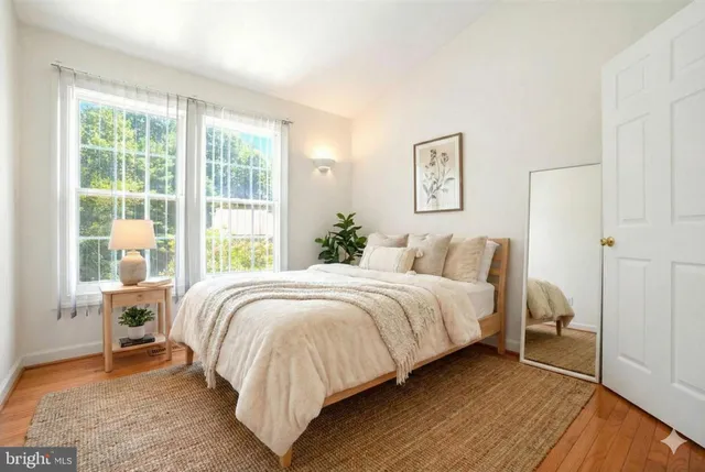 $2,999 | 673 Budleigh Circle, Lutherville-Timonium, MD 21093