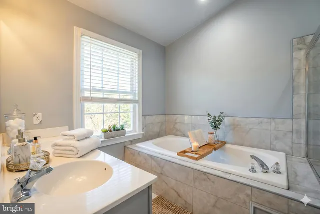 $2,999 | 673 Budleigh Circle, Lutherville-Timonium, MD 21093