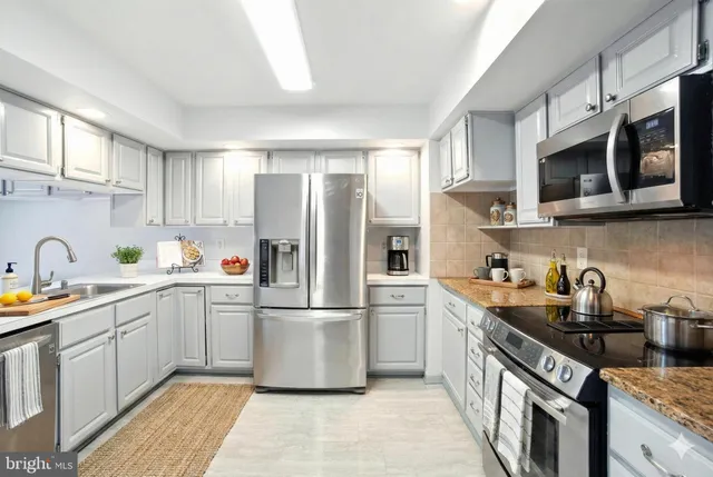 $2,999 | 673 Budleigh Circle, Lutherville-Timonium, MD 21093