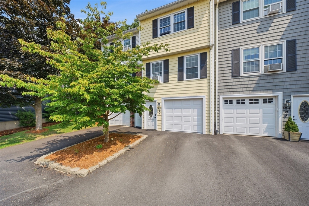 104 Roper Street, Unit B Lowell, MA 01852 - Photo 35 of 42 Gallery Image 35