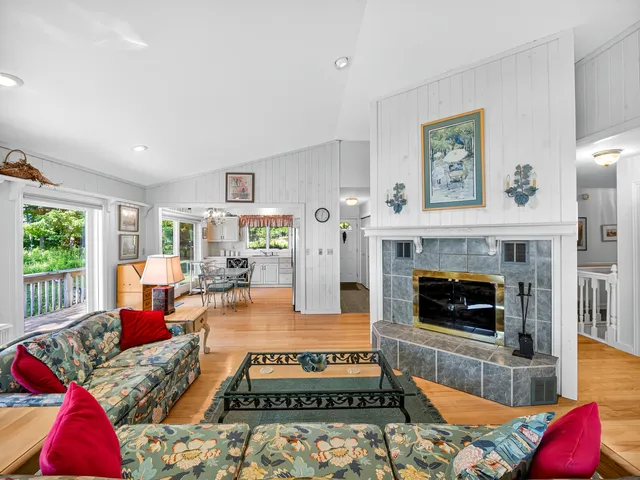 $840,000 | 4569 South Lakeshore Drive, Ludington, MI 49431