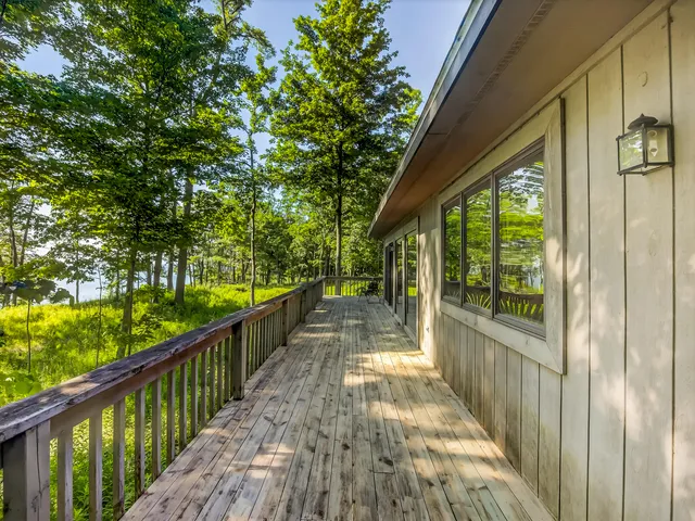 $840,000 | 4569 South Lakeshore Drive, Ludington, MI 49431