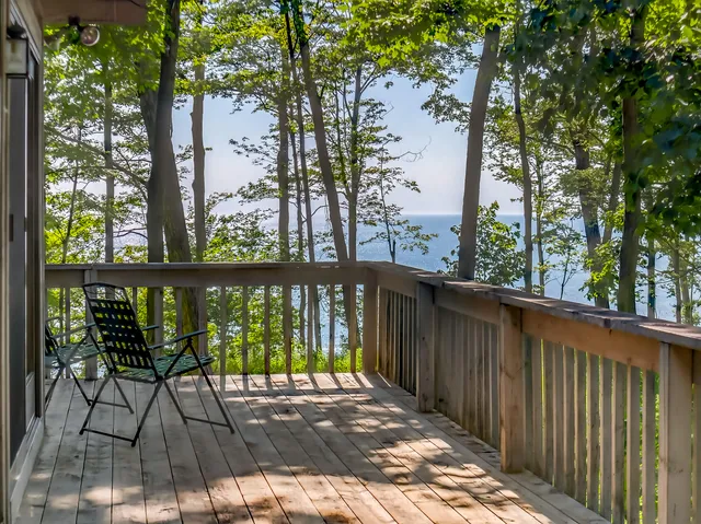 $840,000 | 4569 South Lakeshore Drive, Ludington, MI 49431