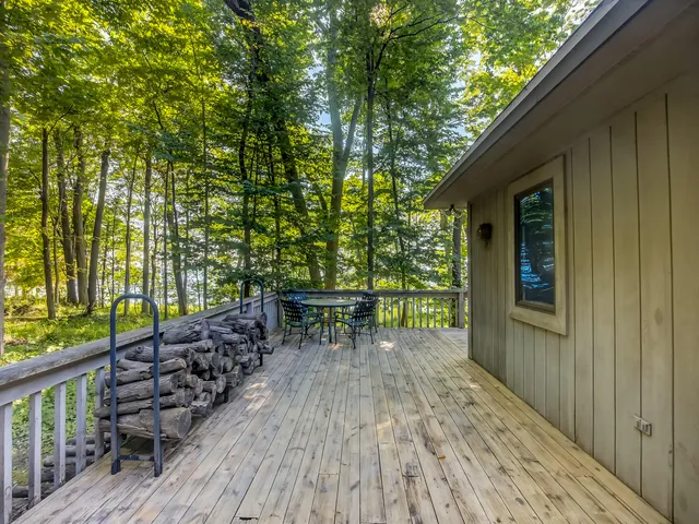 $840,000 | 4569 South Lakeshore Drive, Ludington, MI 49431