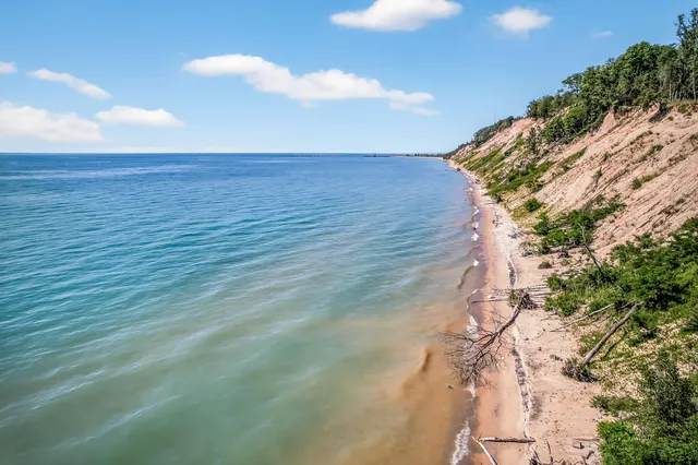 $840,000 | 4569 South Lakeshore Drive, Ludington, MI 49431