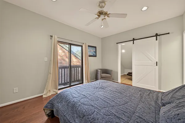 $465,000 | 262 Sugar Berry Circle, Houston, TX 77024