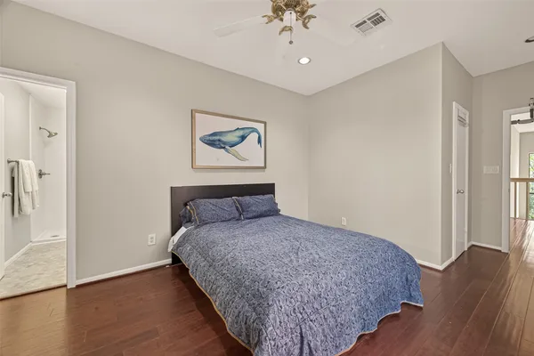 $465,000 | 262 Sugar Berry Circle, Houston, TX 77024