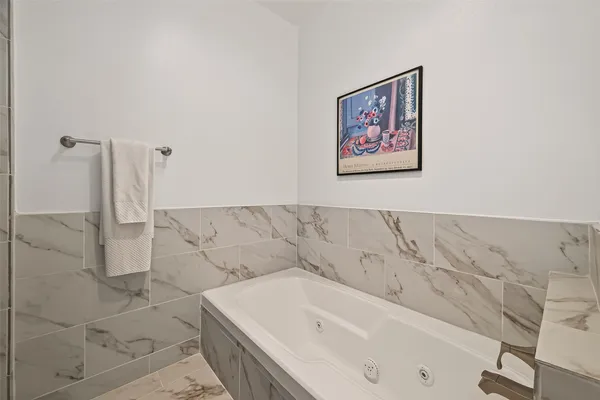 $465,000 | 262 Sugar Berry Circle, Houston, TX 77024
