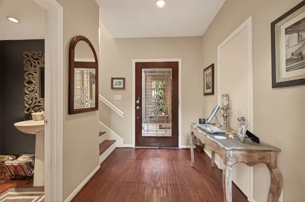 $465,000 | 262 Sugar Berry Circle, Houston, TX 77024
