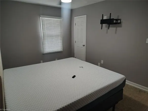 $1,700 | 130 Sunview Avenue, High Point, NC 27265