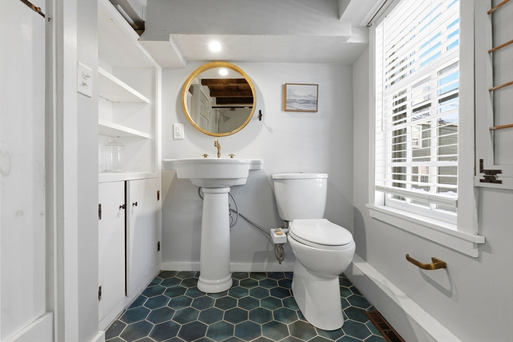 16 River Street Salem, MA 01970 - Photo 15 of 25