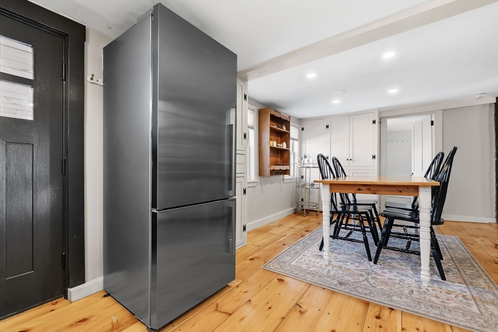 16 River Street Salem, MA 01970 - Photo 7 of 25