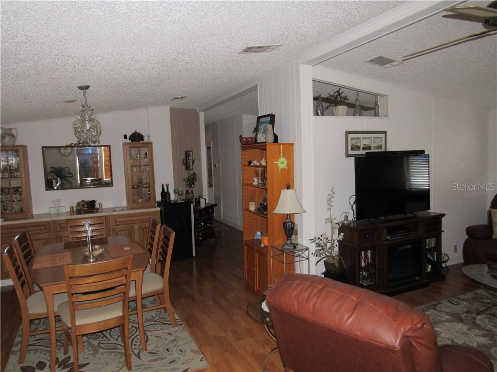 7100 Ulmerton Road, Unit 2013 Largo, FL 33771 - Photo 5 of 28 Gallery Image 5