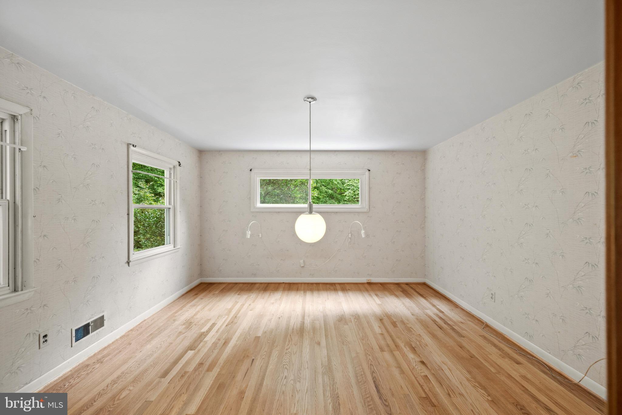 804 Huntsman Road Baltimore, MD 21286 - Photo 21 of 41 Master bedroom upper level