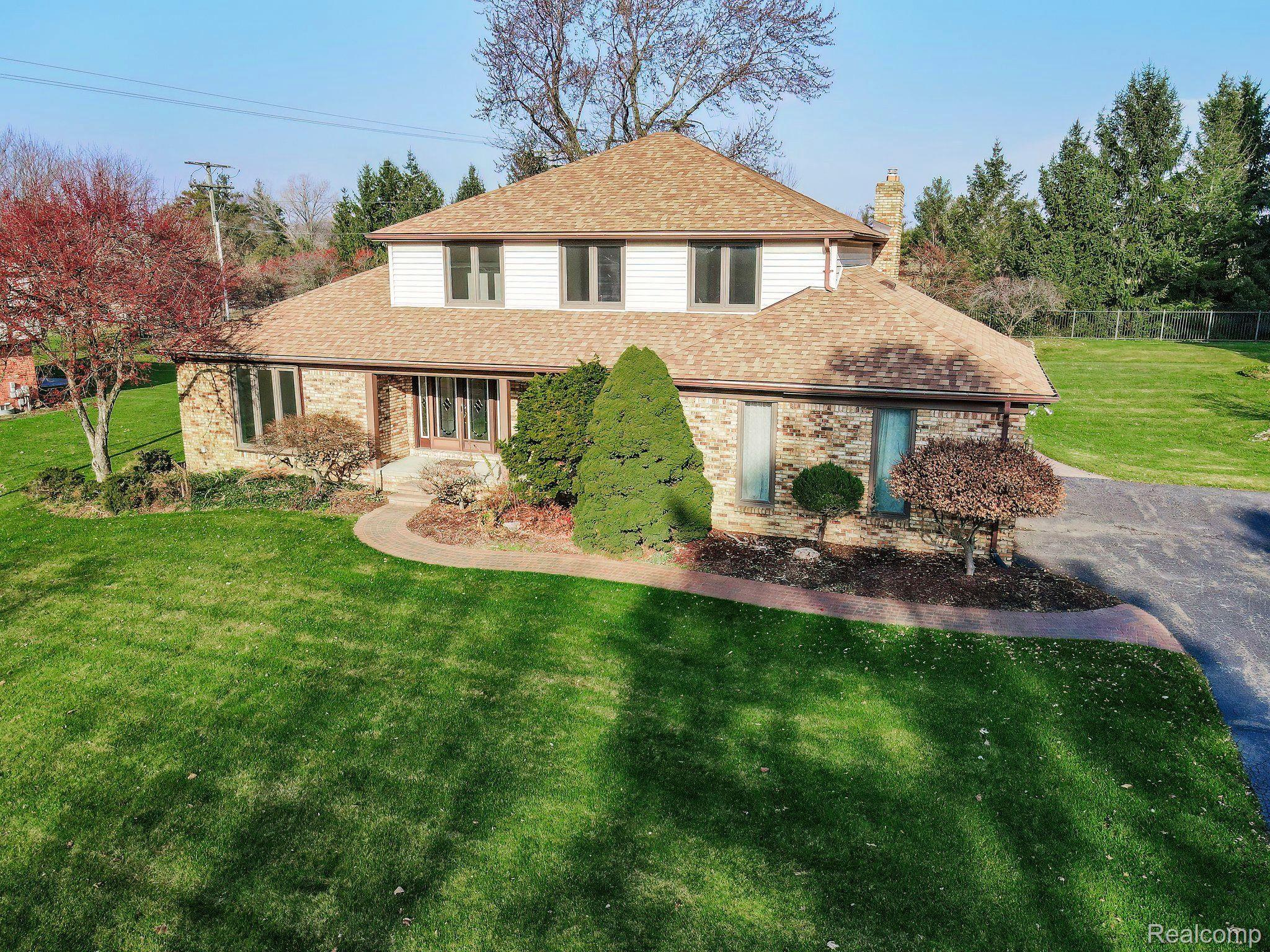 5009 Aintree Road Rochester, MI 48306 - Photo 39 of 41 Great curb appeal