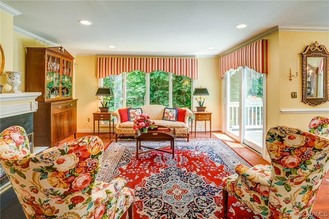 3113 Stony Point Road, Unit UE Richmond, VA 23235 - Photo 14 of 48 a living room filled with furniture and a large window