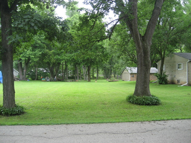 1406 West Wauconda Road McHenry, IL 60051 - Photo 3 of 9 Gallery Image 3