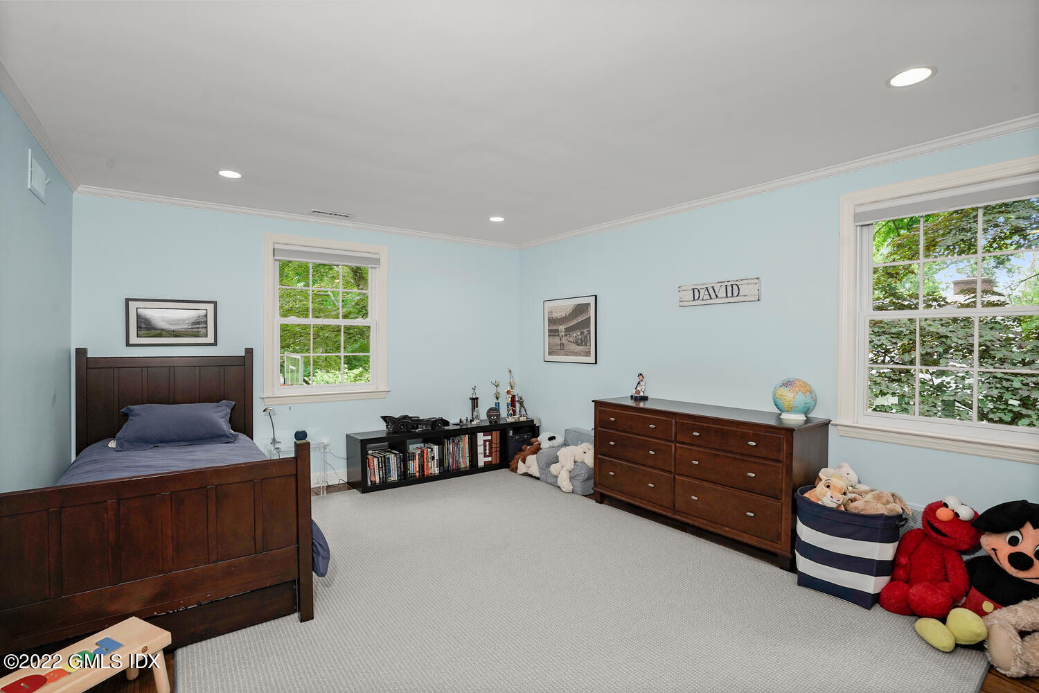 32 Welwyn Road Riverside, CT 06878 - Photo 16 of 35 32 Welwyn Rd Riverside CT-large-016-052-