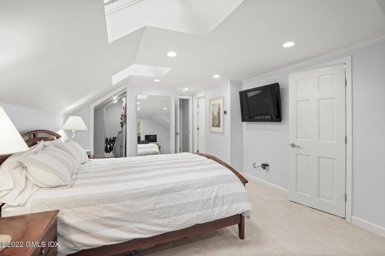 32 Welwyn Road Riverside, CT 06878 - Photo 20 of 35 32 Welwyn Rd Riverside CT-large-020-054-