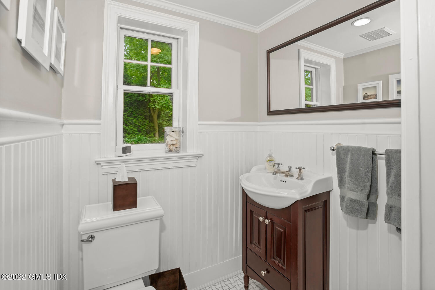 32 Welwyn Road Riverside, CT 06878 - Photo 25 of 35 32 Welwyn Rd Riverside CT-large-025-045-