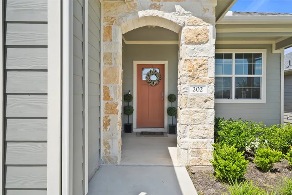 $344,990 | 202 Barton Creek Lane, Hutto, TX 78634
