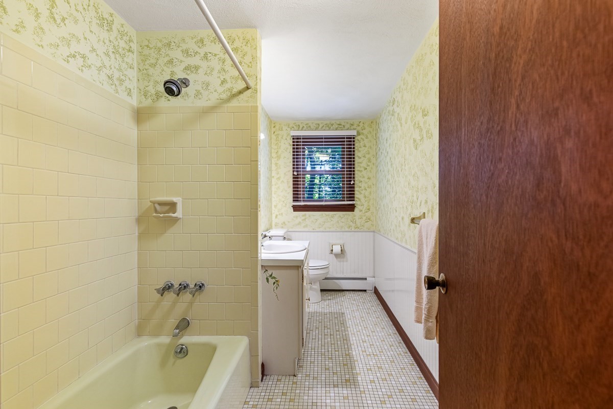 26 Atherton Road Foxboro, MA 02035 - Photo 22 of 42 Gallery Image 22