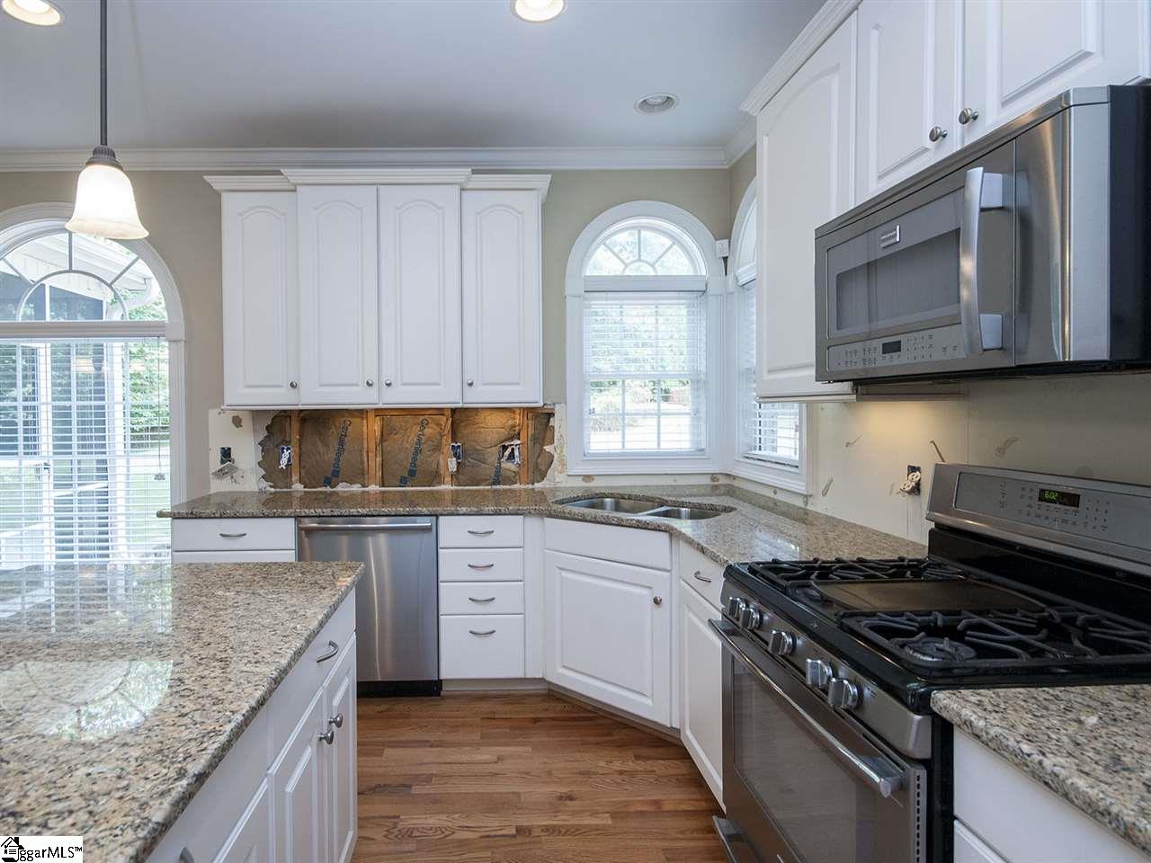 27 Sycamore Ridge Drive Simpsonville, SC 29681 - Photo 15 of 36 Gallery Image 15