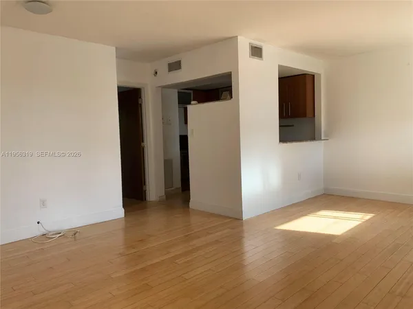 $1,900 | 650 Northeast 61st Street, Unit 36, Miami, FL 33137