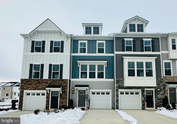 $376,990 | 5640 Ludlow Place, White Plains, MD 20695