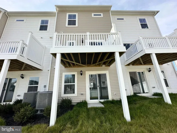 $376,990 | 5640 Ludlow Place, White Plains, MD 20695