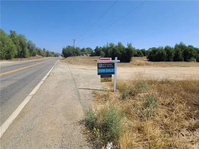 a view of outdoor space