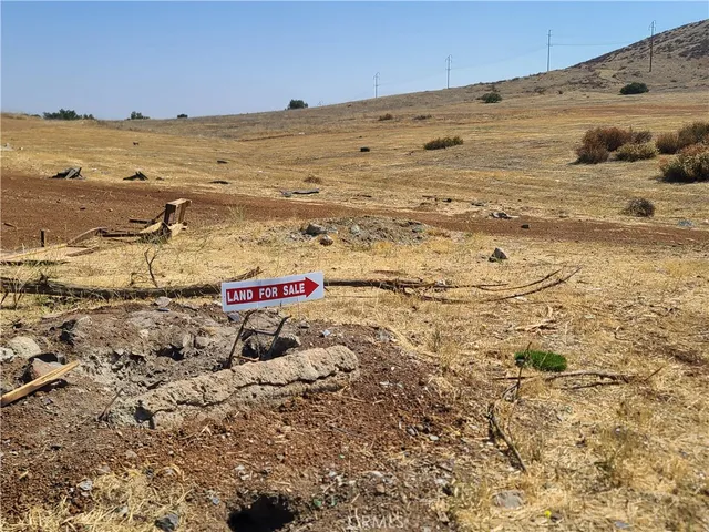 a sign that is on the side of a road