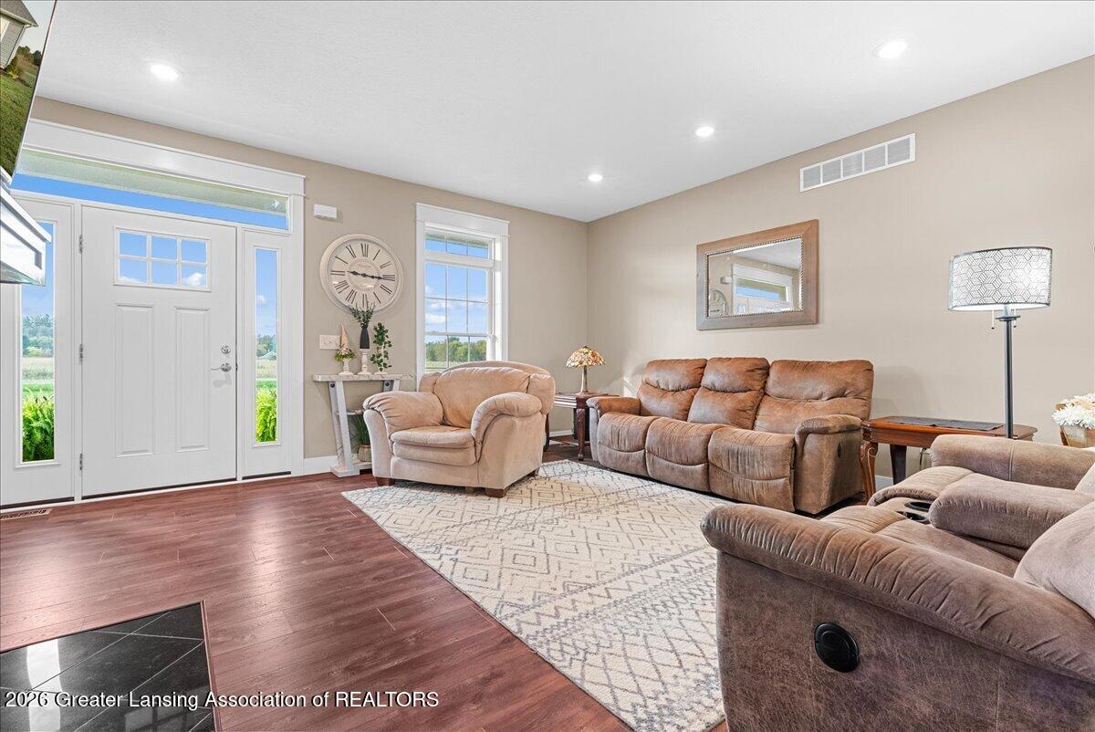 8900 Simpson Road Ovid, MI 48866 - Photo 13 of 41 15-Media Jett -23