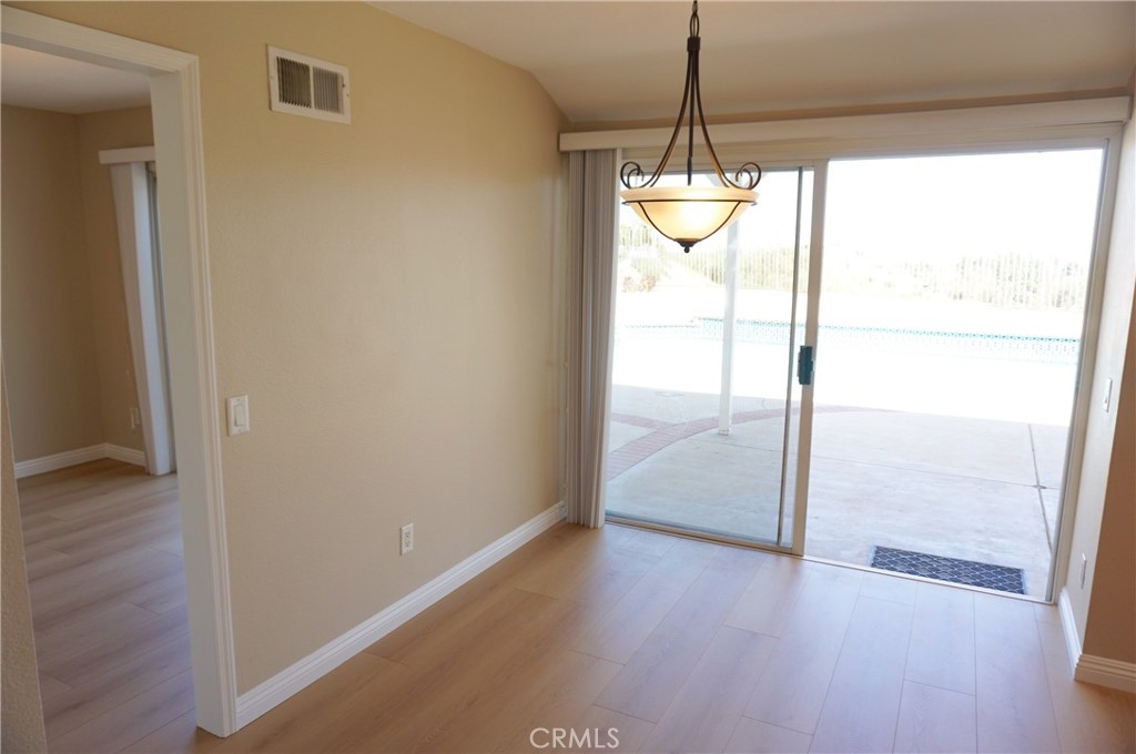 19584 Shadow Glen Circle Porter Ranch, CA 91326 - Photo 11 of 75