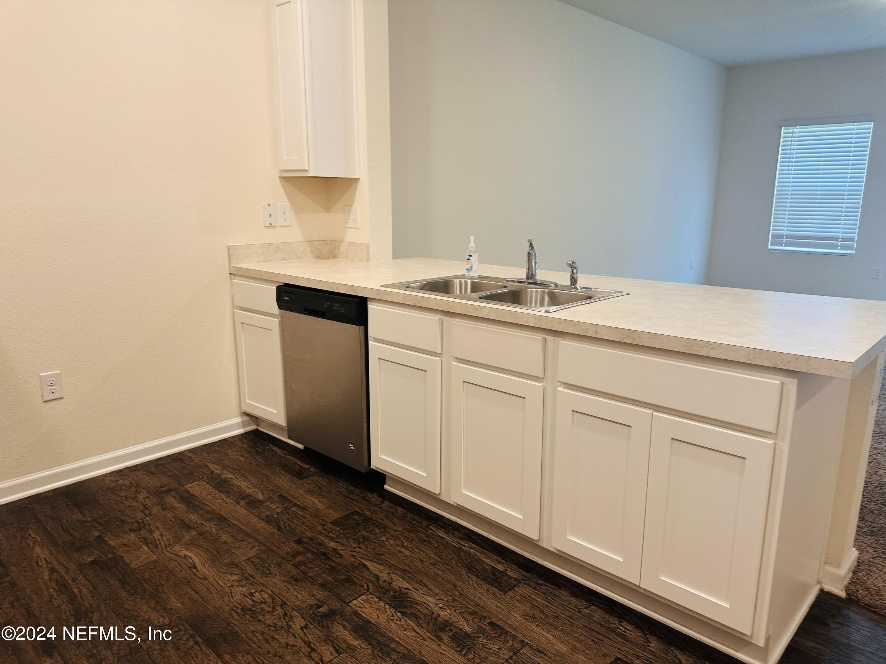 7845 Echo Springs Road Jacksonville, FL 32256 - Photo 7 of 11 IMG_8475