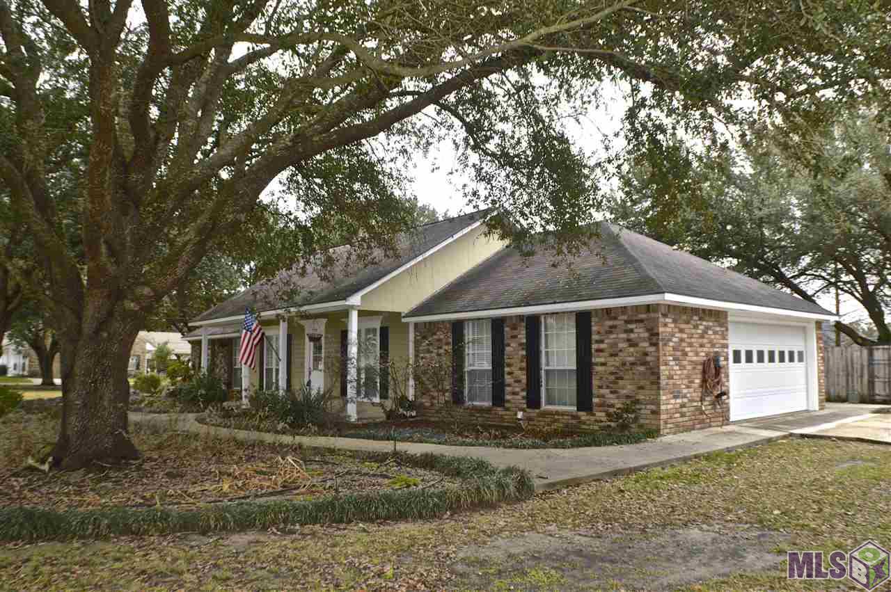 17044 West Swamp Road Prairieville, LA 70769 - Photo 3 of 30 Gallery Image 3